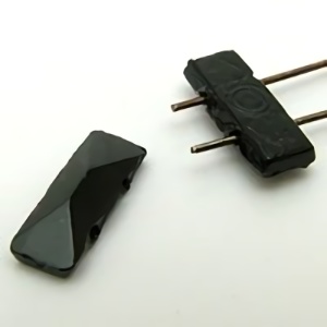 ヴィンテージビーズ ブラック 10×4mm