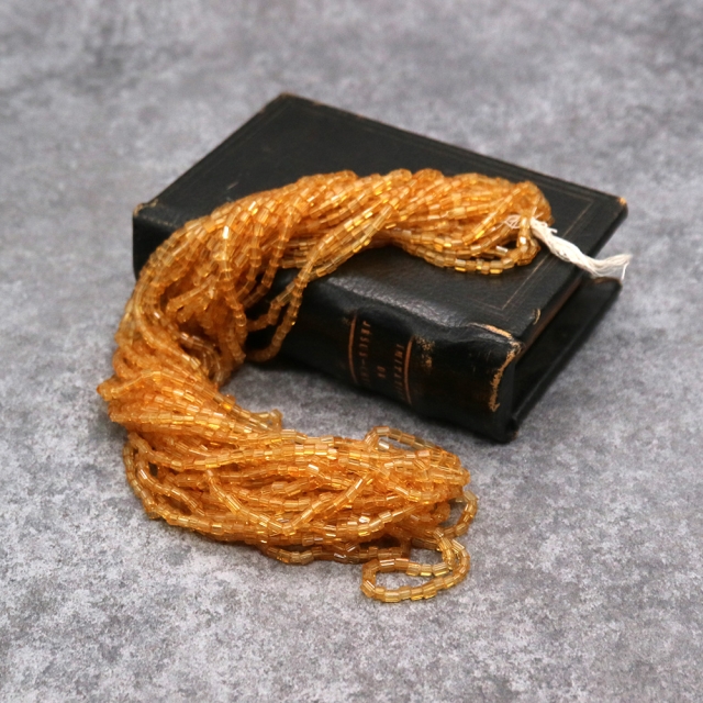 糸通しフランスヴィンテージシードビーズ クリスタルイエロー