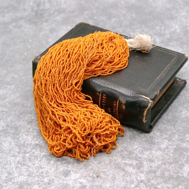 糸通しフランスヴィンテージシードビーズ ブラウン