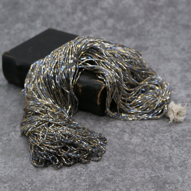 糸通しフランスヴィンテージシードビーズ ライトブルー/シルバー