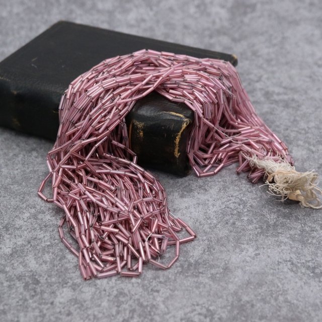 糸通しフランスヴィンテージシードビーズ ピンクシルバー