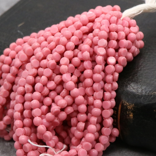 糸通しフランスヴィンテージビーズ ピンク