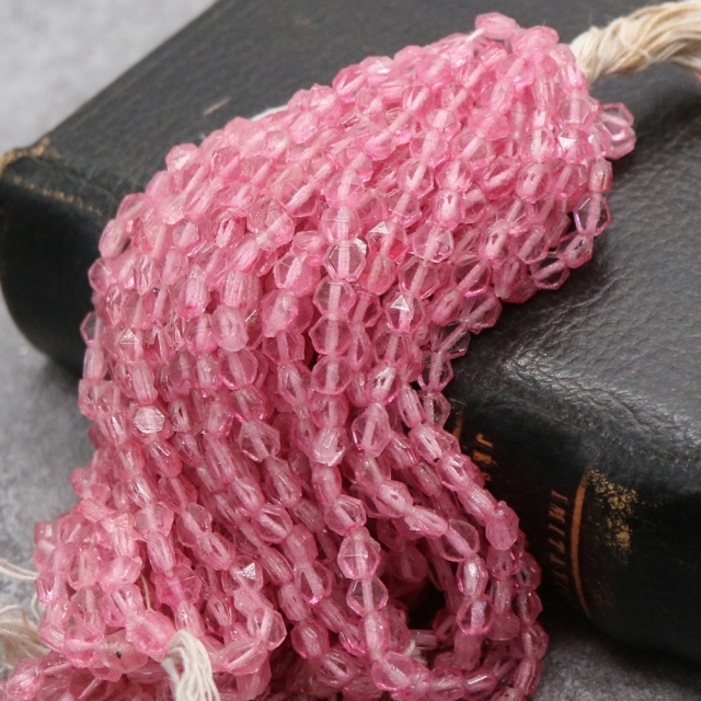 糸通しフランスヴィンテージビーズ ピンク