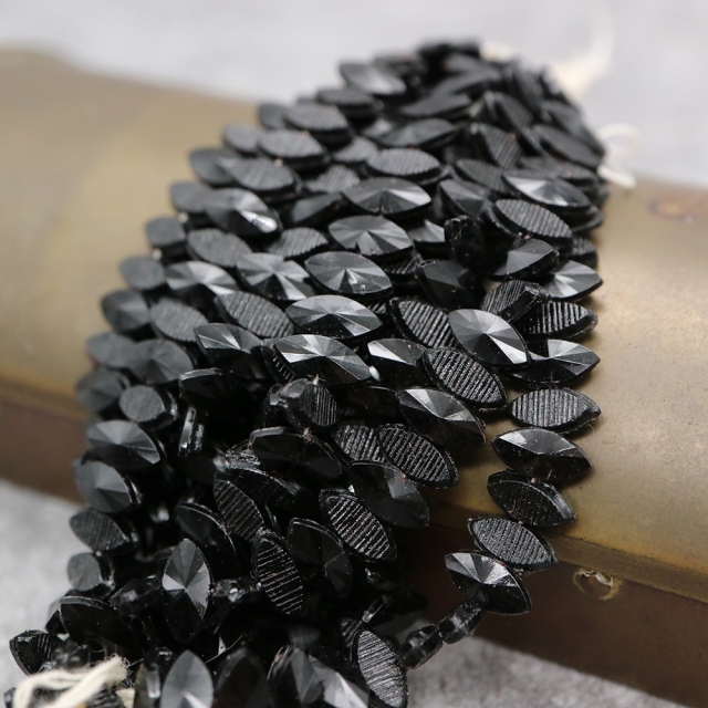 フランスヴィンテージビーズ ブラック マーキス